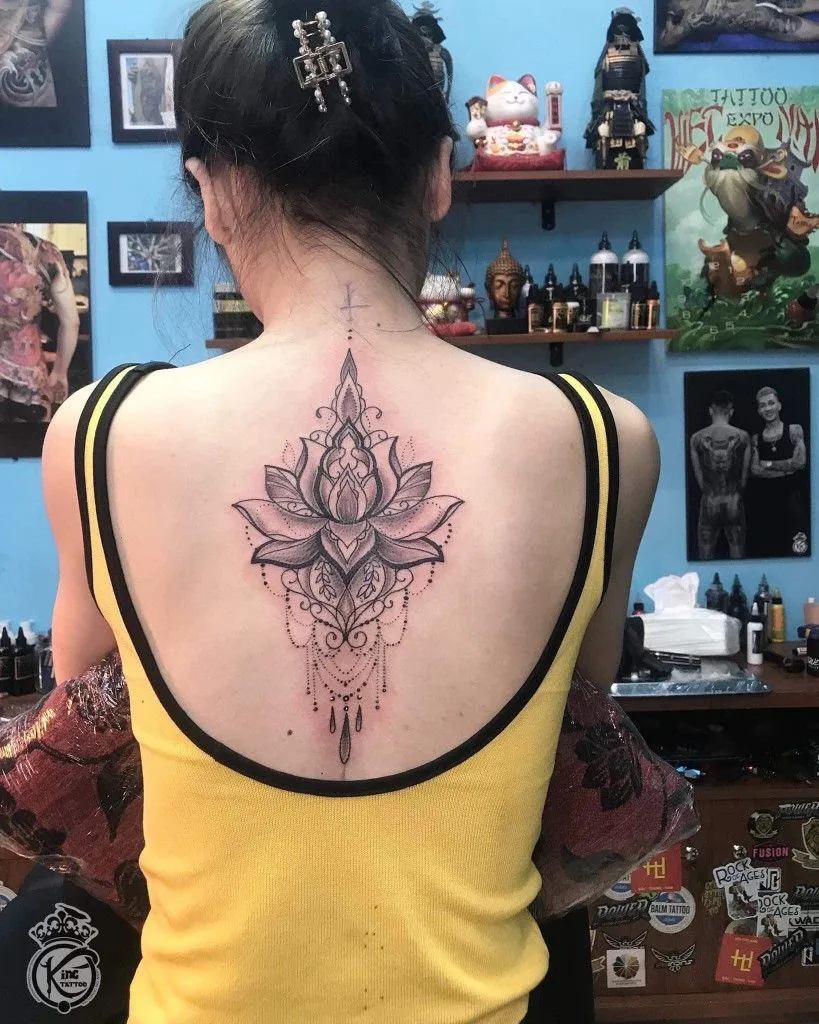 10+ Unique and Popular Back Tattoos For Women